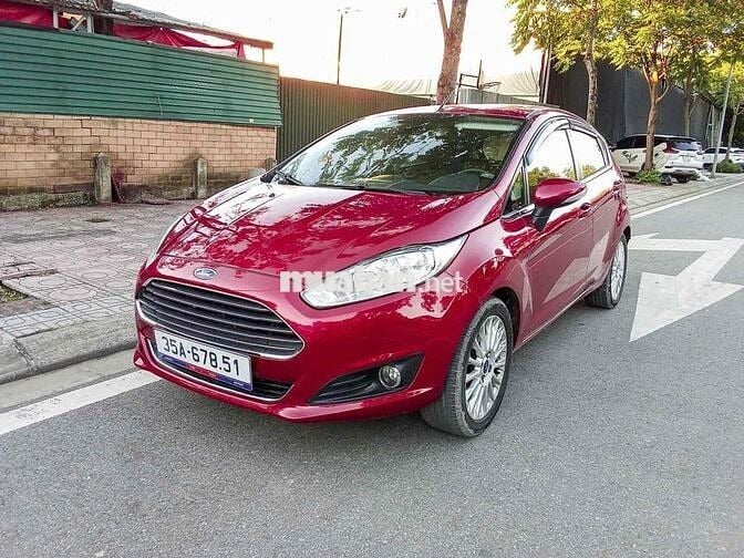 Ford Fiesta 1.5 sedan 2014 màu Đỏ