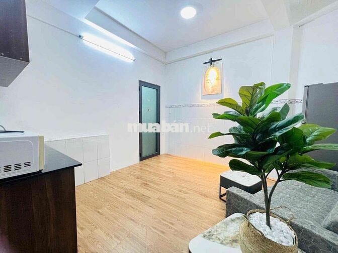 Cho thuê căn 1 phòng ngủ thoáng tách bếp full nt ở Ngô Gia Tự quận 10