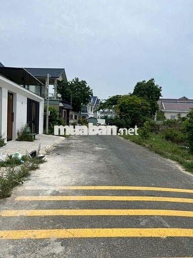 Đất thổ để trống chủ muốn bán có tiền lo việc gia đình - MT nhựa 8m