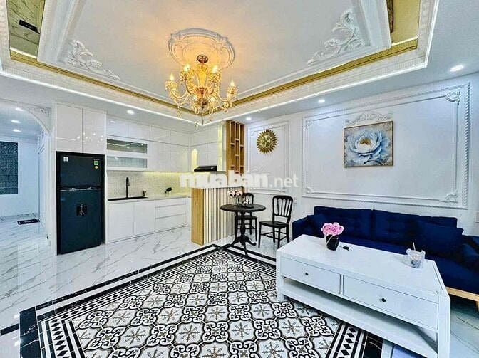 40m2 , sát mặt tiền Nguyễn Đình Chính, Phú Nhuận.Khu dân trí