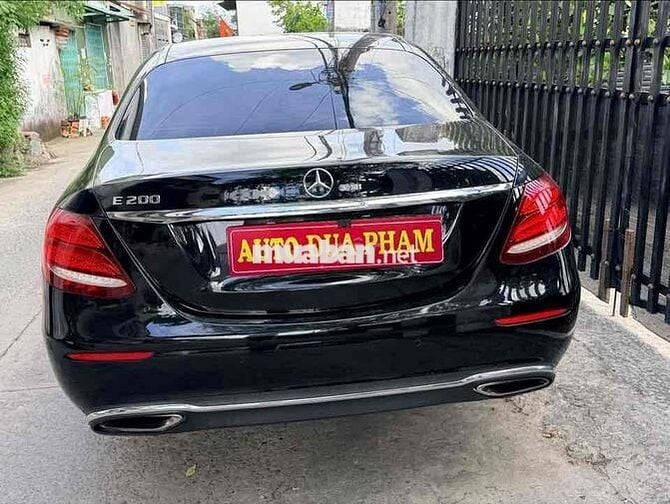 Mercedes-Benz E200 2019 - Sang trọng, đẳng cấp