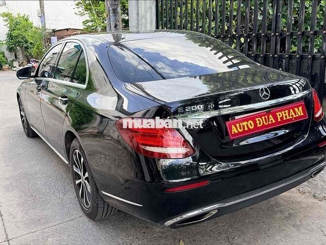 Mercedes-Benz E200 2019 - Sang trọng, đẳng cấp