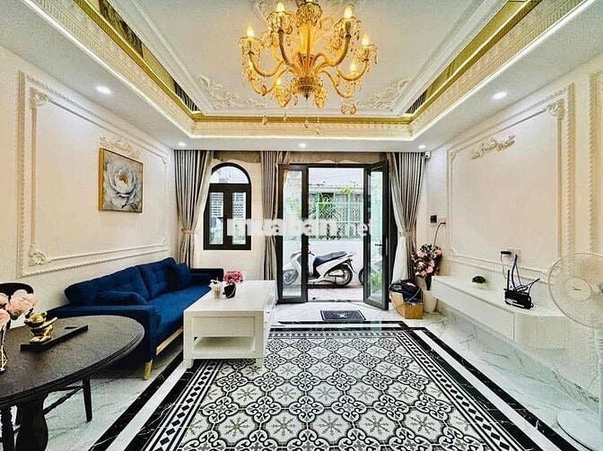 40m2 , sát mặt tiền Nguyễn Đình Chính, Phú Nhuận.Khu dân trí
