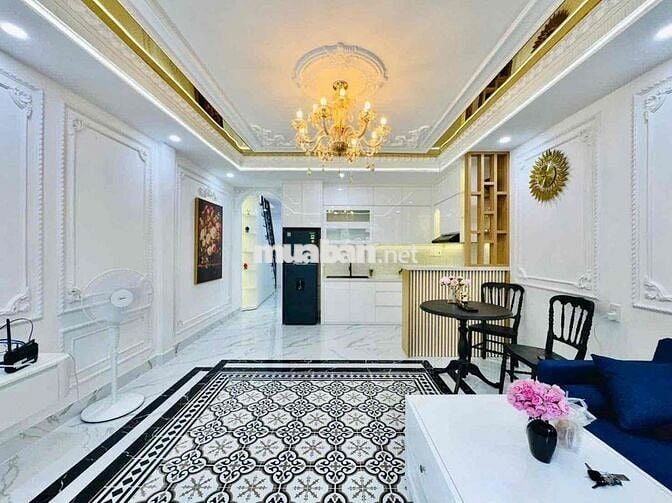 40m2 , sát mặt tiền Nguyễn Đình Chính, Phú Nhuận.Khu dân trí