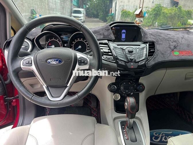 Ford Fiesta 2015 Đỏ