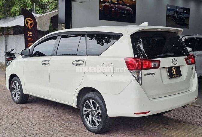 Toyota Innova 2.0 MT 2020 Trắng Số sàn