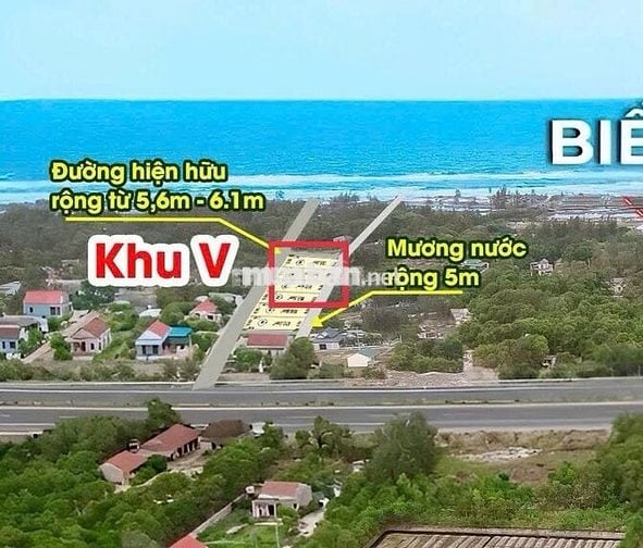 GIA ĐÌNH CẦN BÁN LÔ ĐẤT NẰM GIỮA QUẢNG TRƯỜNG BIỂN NAM CỬA VIỆT