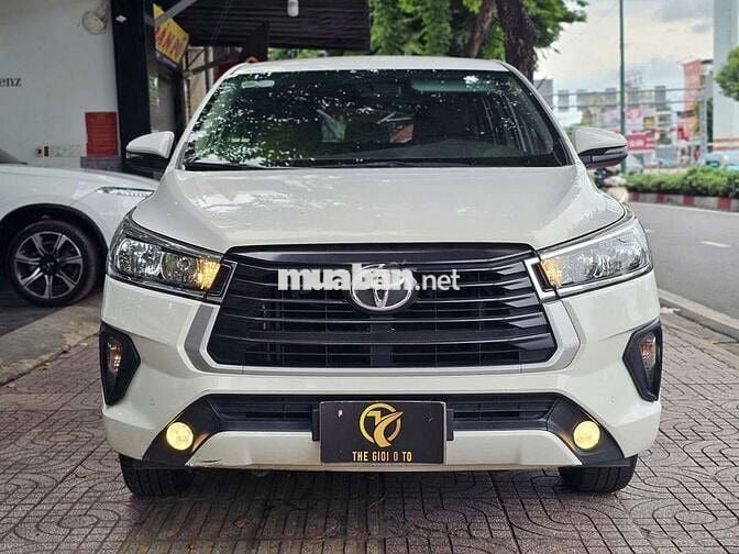 Toyota Innova 2.0 MT 2020 Trắng Số sàn