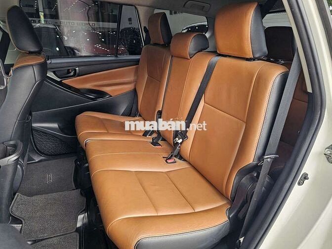 Toyota Innova 2.0 MT 2020 Trắng Số sàn