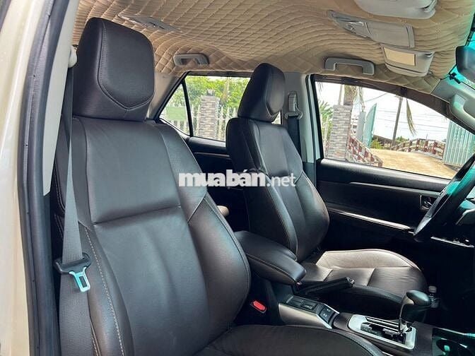 Toyota Fortuner model 2019 2.4AT Máy dầu Trắng