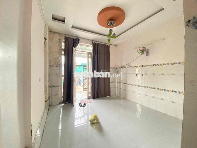 Nhà trệt nguyên căn 4x16m 02phòng 01máy lạnh hẻm sau ĐH Y Dược