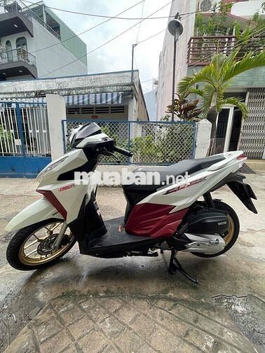 Honda Click 125i 2017 Trắng đỏ 4000km Thái Lan