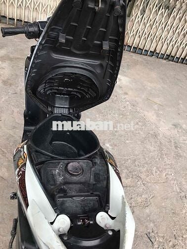 Suzuki Hayate 2013 Trắng