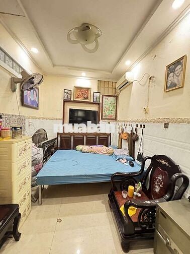 Bán Nhà 3 Tầng 210m2 ngang 6m 8pn đường 7m Thông Ô Tô tại Thành Thái