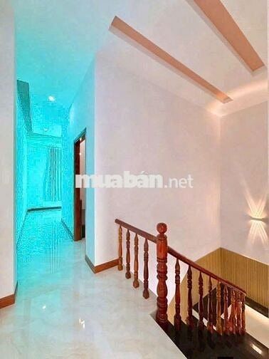 BÁN GẤP NHÀ 2 TẦNG HẺM 2 Ô TÔ KHU DẦU KHÍ CẦN THƠ
