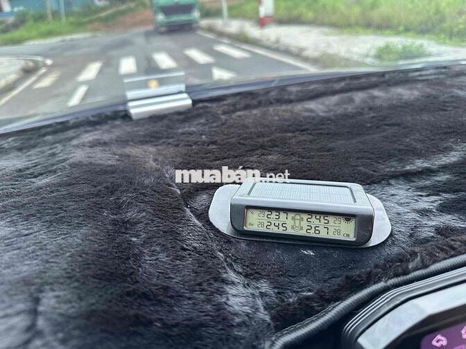 Mitsubishi Xpander Premium 2025 2 vạn km Đen