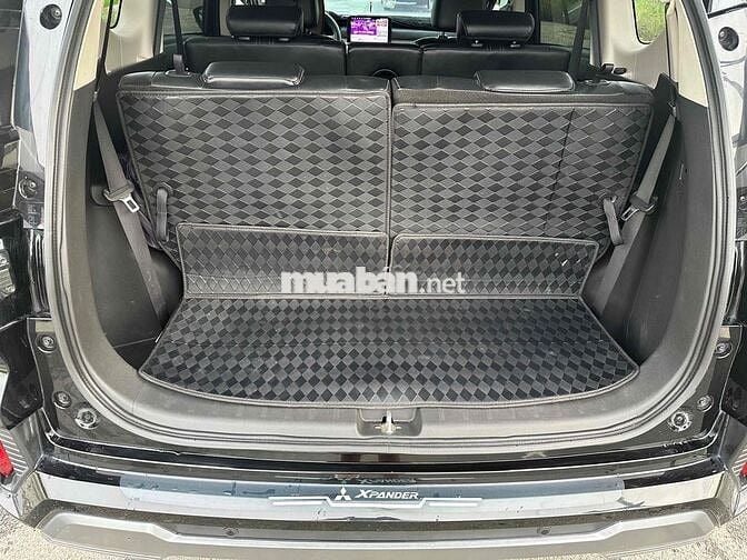 Mitsubishi Xpander Premium 2025 2 vạn km Đen