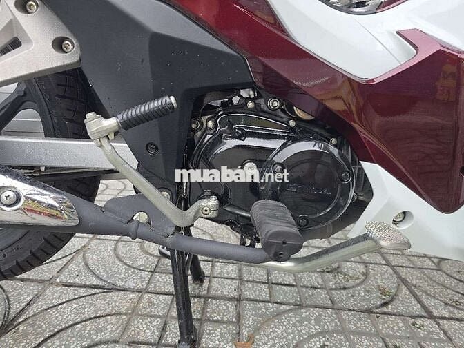 Honda Wave Thái 125cc 2024 Trắng đỏ 4000 km