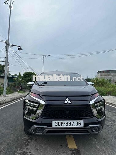Mitsubishi Xpander Premium 2025 2 vạn km Đen