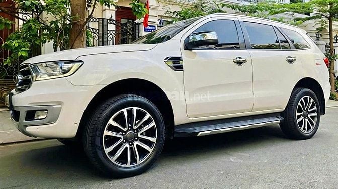 Ford Everest hàng nhập, bản Titanium full 2 cầu sx 2019