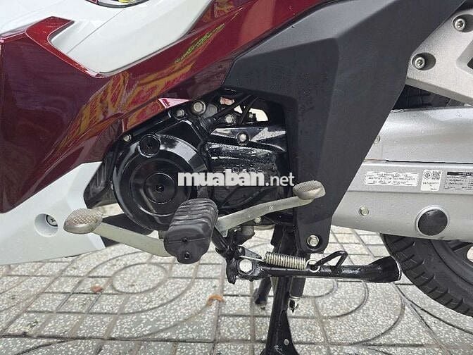 Honda Wave Thái 125cc 2024 Trắng đỏ 4000 km