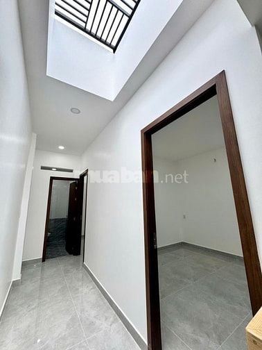 Nhà mới đẹp full nội thất 4,6x13,5m, Nguyễn Thị Kiểu, Q12