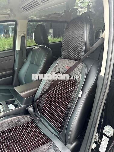 Mitsubishi Xpander Premium 2025 2 vạn km Đen