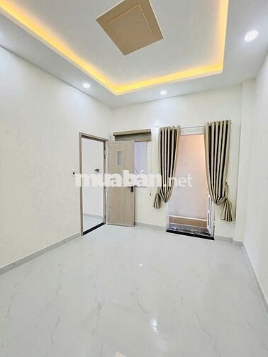 Nhỏ xinh đủ công năng - 3 phòng ngủ - Nhà đẹp dọn vô ở ngay🥰