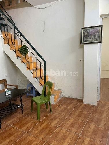 Bán nhà 2 tầng cũ DT 53m tiện ở ,KD căn hộ, onl phố Hàng Bài 500m Hồ G