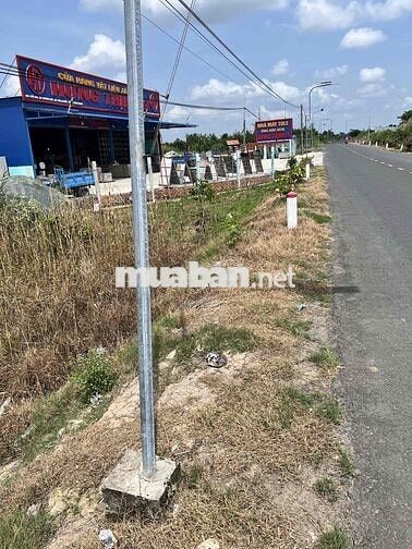 chính chủ cần bán lô đất cách dt 908 100m giá cực rẻ