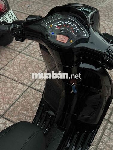Piaggio Vespa Sprint 125 i-GET Đen