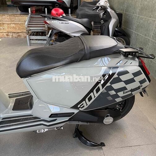 Lambretta X300 GT 2026 Xám 500 km