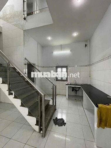 NHÀ HẺM XE TẢI THÔNG HUỲNH VĂN NGHỆ TRỐNG SUỐT (5x20M)