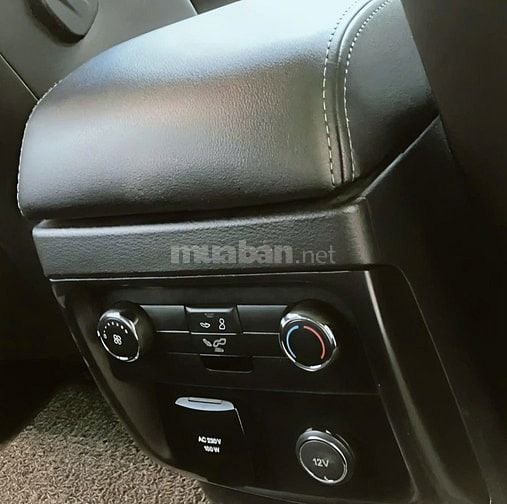 Ford Everest hàng nhập, bản Titanium full 2 cầu sx 2019