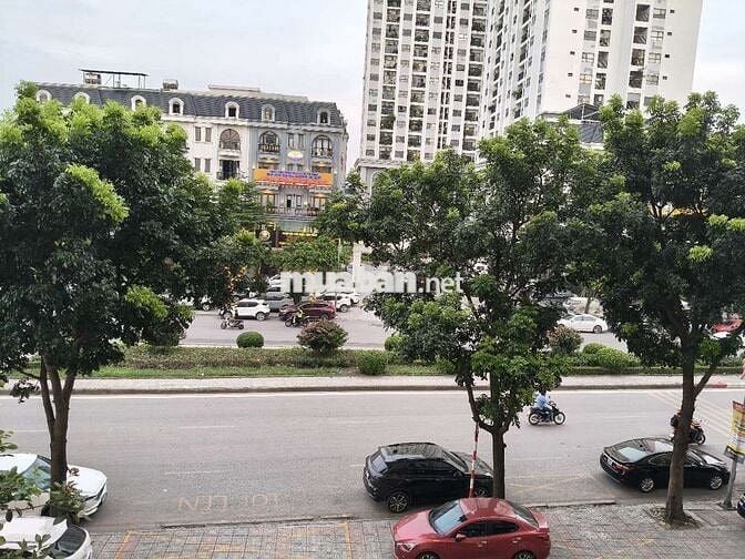 chính chủ cần bán căn cc sài đồng 3n 2vs full nội thất