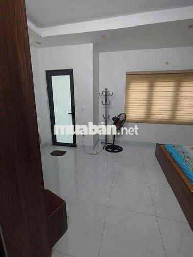 Cho thuê nhà Bát Khối - Long Biên. 3PN, full đồ. Giá 6tr