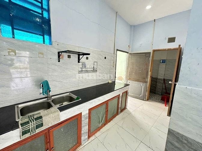 Nhà 5x16 mặt tiền Kênh Lò Gốm quận 6
