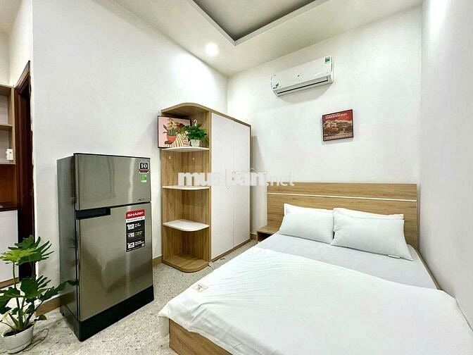 Khai trương tòa 8 căn hộ ,ban công cửa sổ rộng
