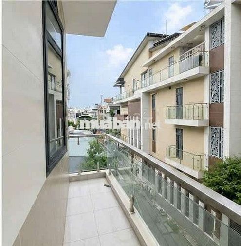 Khai trương tòa 8 căn hộ ,ban công cửa sổ rộng