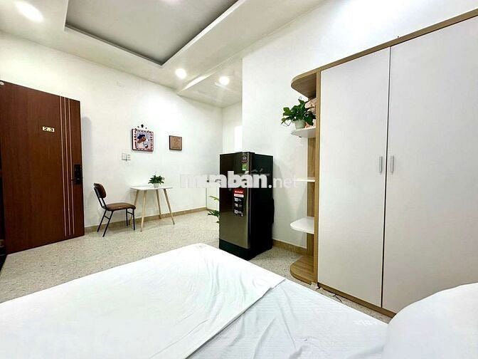 Khai trương tòa 8 căn hộ ,ban công cửa sổ rộng