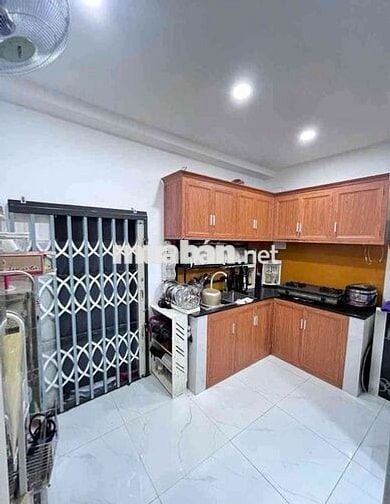 BÁN NHÀ MỄ CỐC - HẺM XE HƠI - SÁT MT - 2 TẦNG 2PN - 48M2 - NHỈNH 4 TỶ