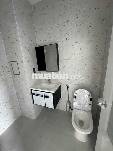 nhà có cầu thang máy 10pn 11wc phù hợp làm khách sạn