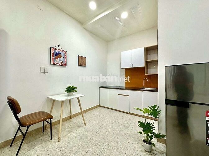Khai trương tòa 8 căn hộ ,ban công cửa sổ rộng