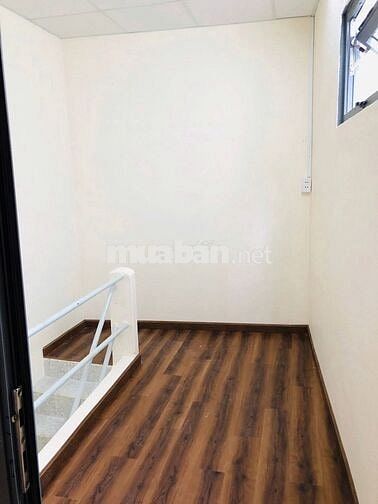 Cho thuê Hẻm Hòa Hưng Quận 10, 50m², 1 Trệt 1 Lầu, 2 phòng ngủ, 1WC