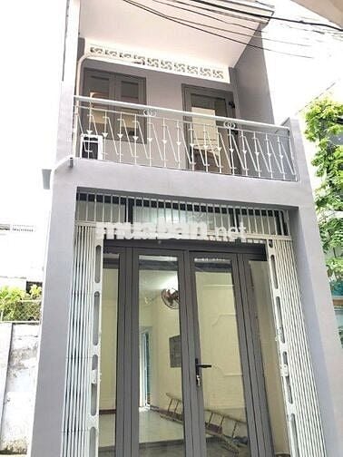 Cho thuê Hẻm Hòa Hưng Quận 10, 50m², 1 Trệt 1 Lầu, 2 phòng ngủ, 1WC