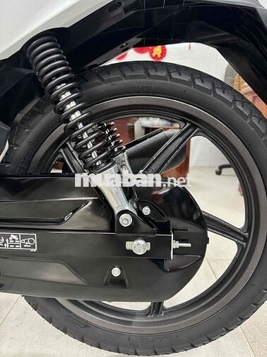 Honda Future Led 2025 Trắng 4.000 Km.Như Mới