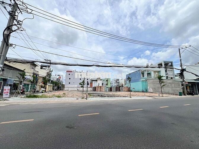BÁN 8 LÔ MẶT TIỀN Đường Trần Thị Năm rộng 30m giá SIÊU ĐẸP