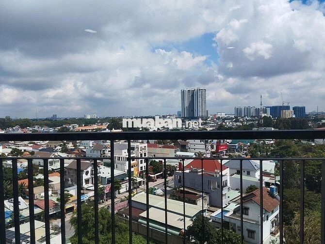 HOT! Cho thuê 2PN có rèm, bàn ăn, máy nước nóng 5tr5/tháng - ở ngay
