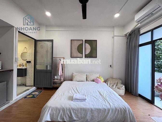 Cho Thuê Studio Balcony 25m2 Mặt Tiền Nguyễn Thái Bình Quận 1