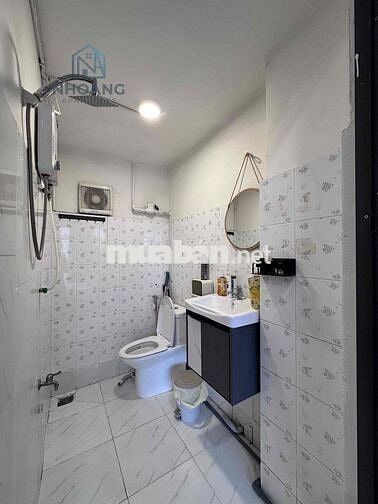 Cho Thuê Studio Balcony 25m2 Mặt Tiền Nguyễn Thái Bình Quận 1